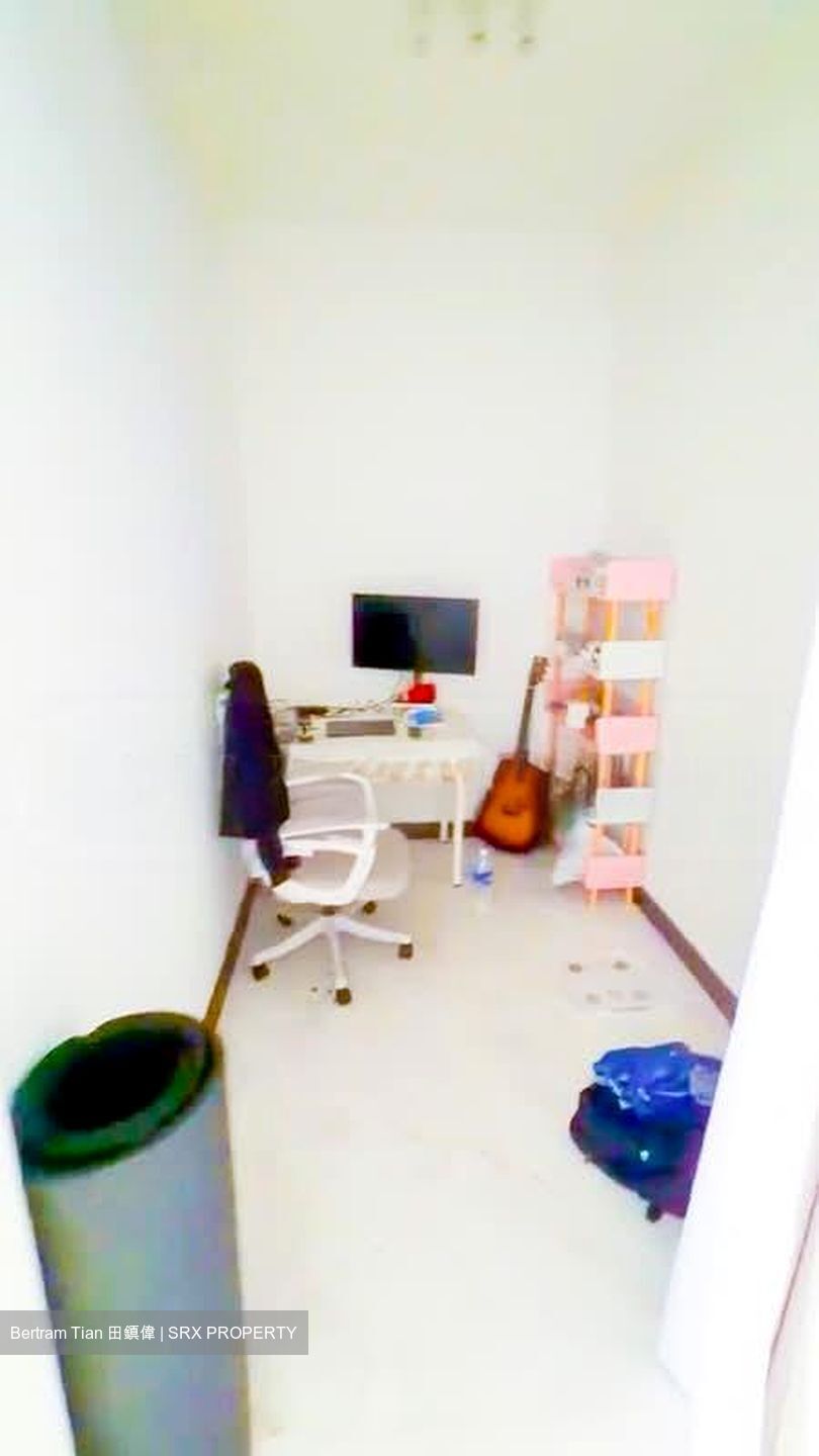euHabitat (D14), Condominium #573533571
